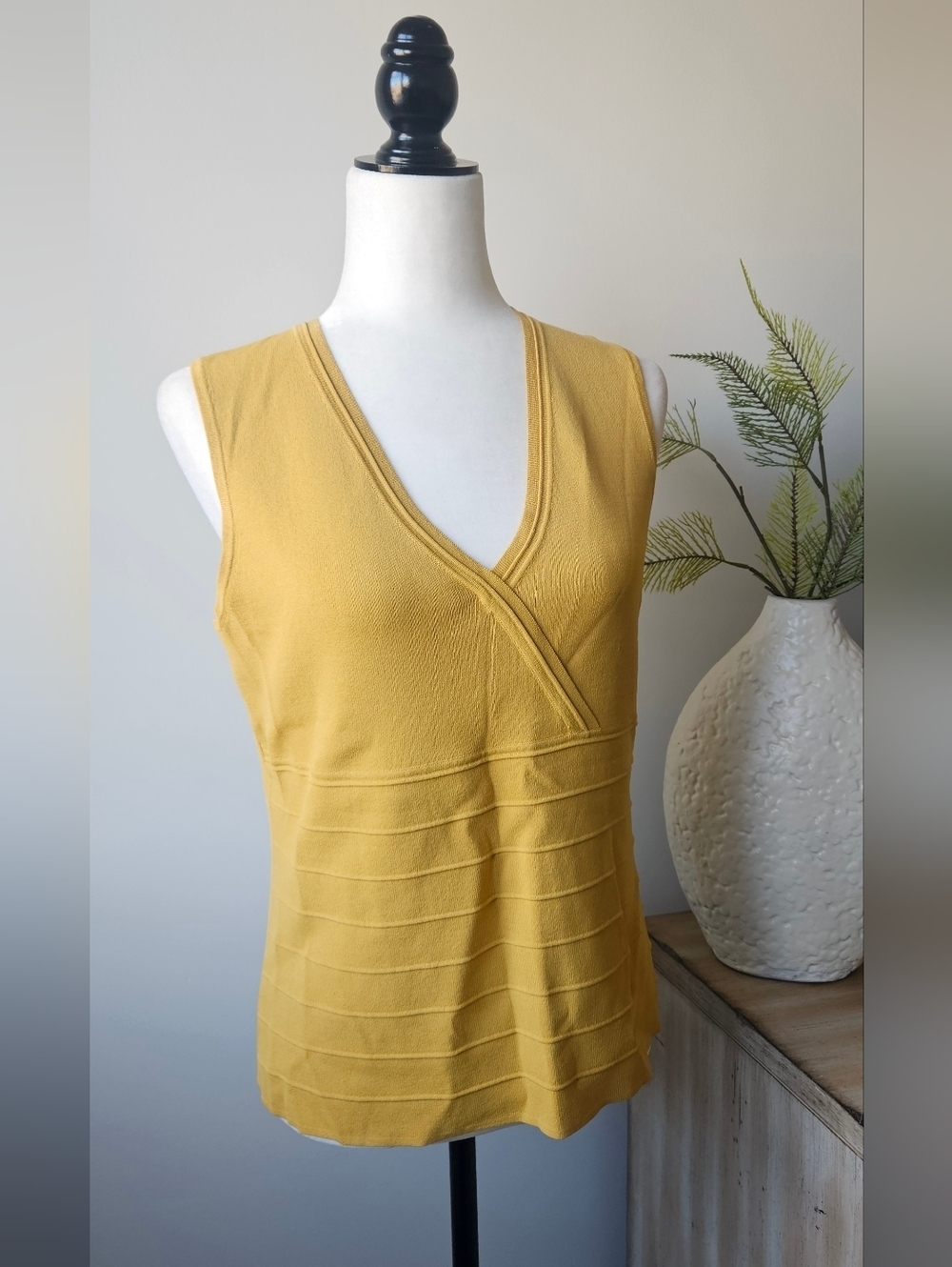 Cable & Gauge Sleeveless V-Neck Tank in Mustard Yellow